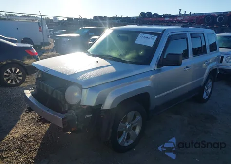 2012 Jeep Patriot Latitude из США, поврежденный, VIN 1C4NJRFB9CD650572